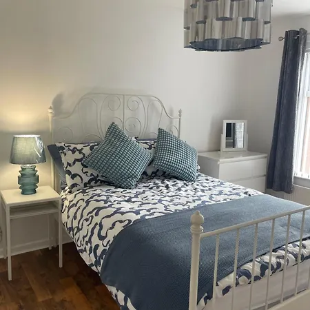 Belfast Grand Central Living 5 Minutes Walk From Grand Central Station Exterior photo