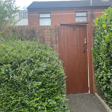 Belfast Grand Central Living 5 Minutes Walk From Grand Central Station Exterior photo