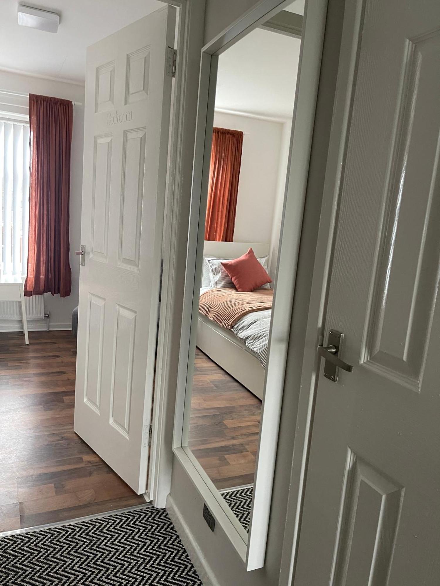 Grand Living 5 Minutes Walk From Grand Station Holiday home *