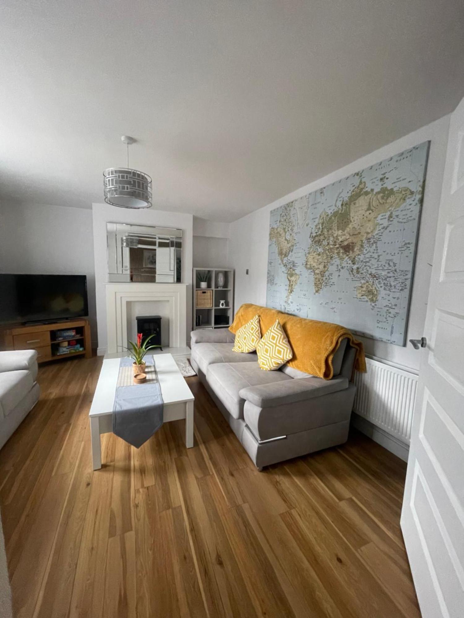 Grand Living 5 Minutes Walk From Grand Station Holiday home